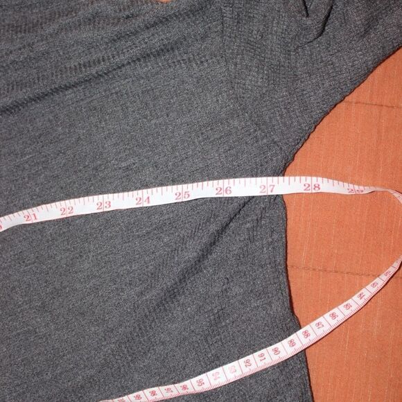 Wildfox Gray Long Sleeve Graphic tee Women Size Small - Picture 8 of 9